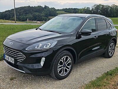 Ford Kuga Titanium X,8fach,RFK,HUD