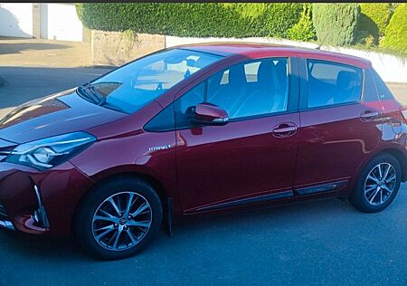 Toyota Yaris 1,5-l-VVT-i Hybrid CVT Y20 Club Y20 Club