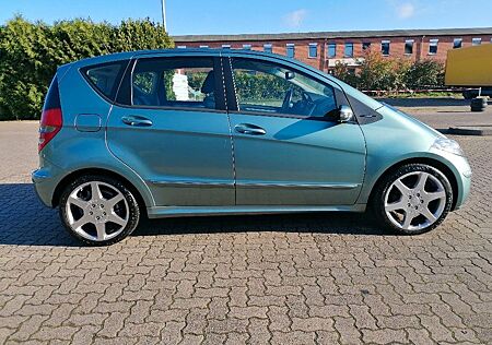 Mercedes-Benz A 200 A200Avantgarde,Leder,SH,AHK,Xenon,Automatik,18"