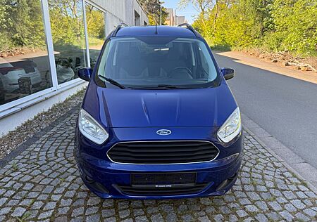 Ford Tourneo Courier Titanium