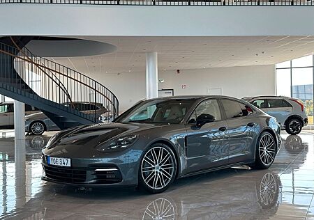 Porsche Panamera 4 S Diesel PDK 422hp / SPEC