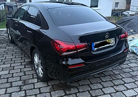 Mercedes-Benz A 180 d -