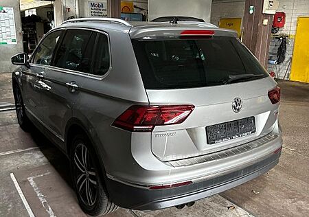 VW Tiguan Volkswagen 2.0 TDI SCR DSG BMT Highline Highline