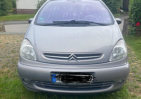Citroën Xsara Picasso 2.0 16V Exclusive Autom. Exclusive