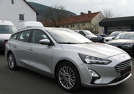 Ford Focus Turnier1.5 TDCI Titanium NAVI KAM PDC SHZ