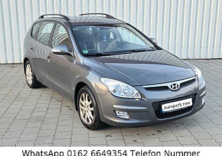 Hyundai i30 CW Premium Kombi Leder Diesel TÜV