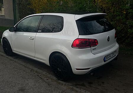 VW Golf Volkswagen 2.0 TSI GTI GTI