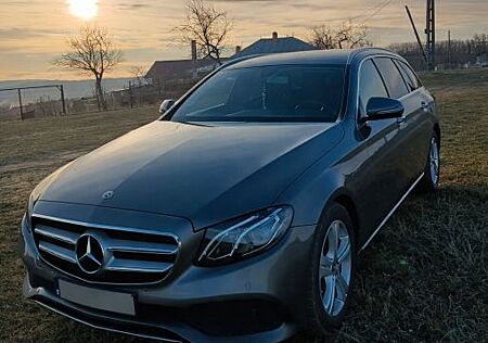 Mercedes-Benz E 200 d T Autom. -