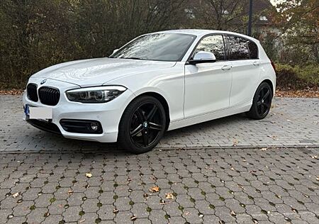 BMW 118i Sport Line Sport Line