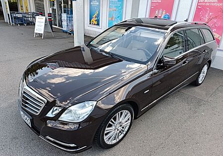 Mercedes-Benz E 350 W212 E350 CDI 4MATIC BlueEFFICIENCY ELEGANCE
