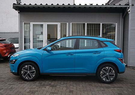 Hyundai Kona Select ACC LKA Carplay Kamer SHZ+LenkHz PDC