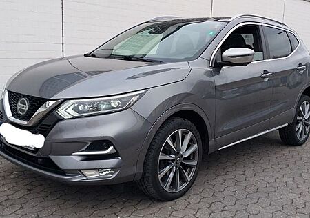 Nissan Qashqai Tekna+ 4x4/PANO/NAVI/KAMERA/LEDER/1.7 EU