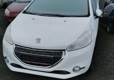 Peugeot 208 1.2 Active 82 VTi Active