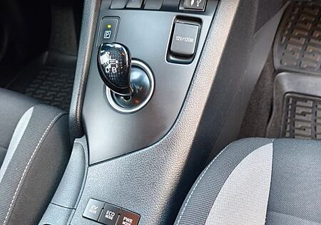 Toyota Auris Hybrid Cool 1,8-l-VVT-i Cool