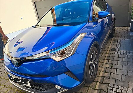 Toyota C-HR 1.8-l-VVTi Hybrid Club, NAVI, RFK, abn. AHK