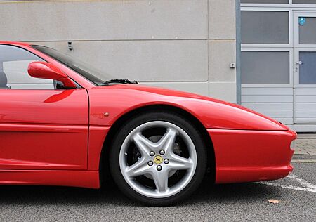 Ferrari F355 Berlinetta / Schalter / Historie vorhanden