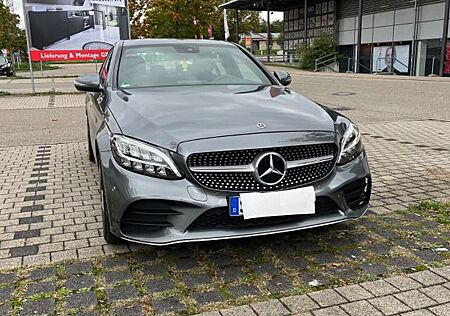 Mercedes-Benz C 180 - AMG Paket