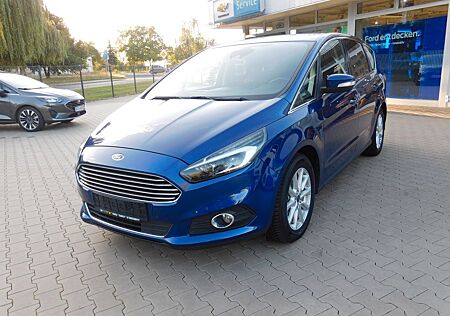 Ford S-Max 2.0 TDCi Autom. Titanium*AHK*ACC*LED*el.HK