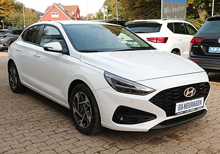 Hyundai i30 Fastback 1.0 Smart *RFK/NAV/LED/VC/FACELIFT*