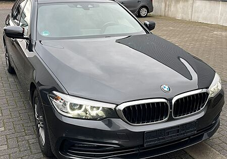 BMW 520d Touring - Sport Line ( Scheckheft)