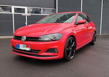 VW Polo Volkswagen Comfortline - 2.Hand - 8-fach-bereift