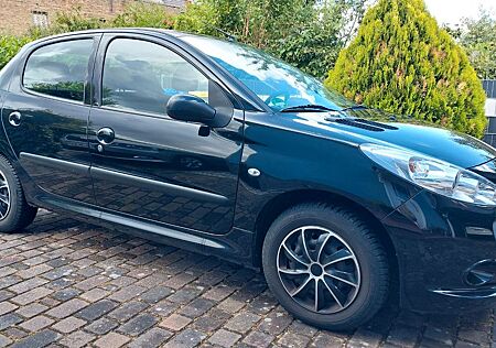 Peugeot 206 + 1.4, 55 kW (75 PS), Klima,unfallfrei,1.Hand