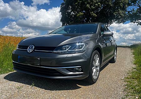 VW Golf Volkswagen 2.0 TDI SCR Highline DSG ACC AHK PDC
