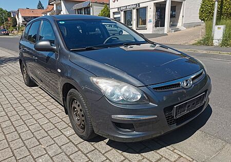Hyundai i30 CW 1,4 / Klima / EURO 4