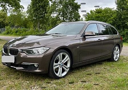 BMW 330d xDrive Touring Luxury Line Automat. Lux...
