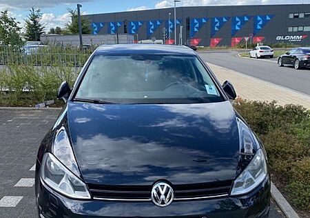 VW Golf Volkswagen 1.2 TSI DSG BMT Trendline Trendline