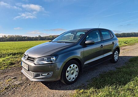 VW Polo Volkswagen 1.6 TDI BlueMotion Technology Highline ...