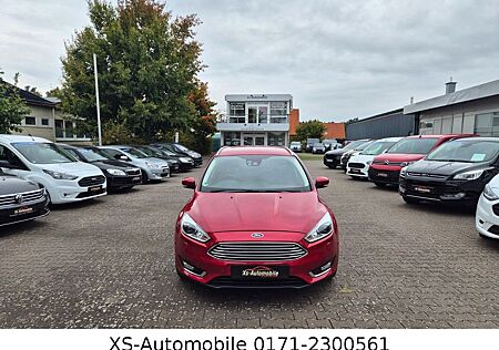 Ford Focus Turnier Titanium Bi-Xenon/Rechtslenker