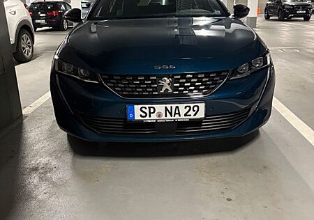 Peugeot 508 BlueHDi 180 EAT6 GT SW GT 8fach bereift