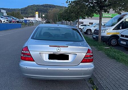 Mercedes-Benz 320
