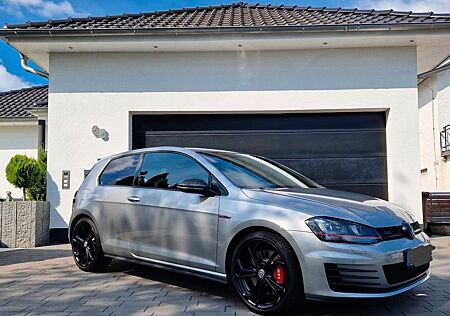 VW Golf Volkswagen 2.0 TSI DSG BMT GTI Performance GTI Per...