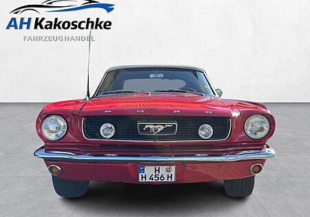 Ford Mustang V8 Automatik el. Verdeck H-Zulassung
