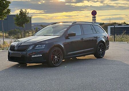 Skoda Octavia 2.0 TDI DSG 4x4 RS Combi RS