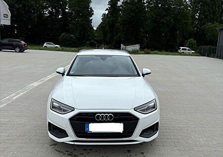 Audi A4 30 TDI S tronic design Avant design