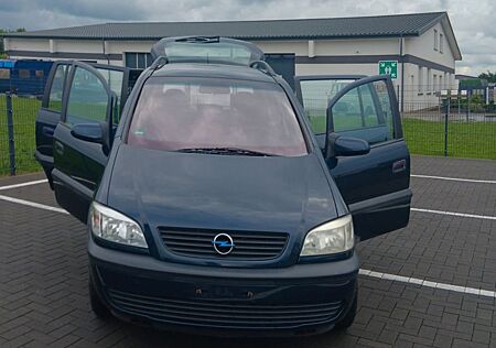 Opel Zafira 1.8 16V Comfort Comfort