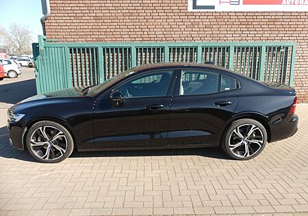 Volvo S60 Lim. Plus Dark Automatik
