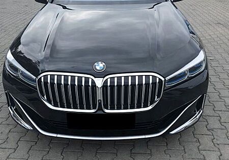BMW 740d xDrive - / 250 KW Mildhybrid