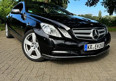 Mercedes-Benz E 250 Coupé CDI BlueEFFICIENCY AVANTG....
