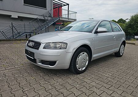Audi A3 1.6/ TÜV Neu