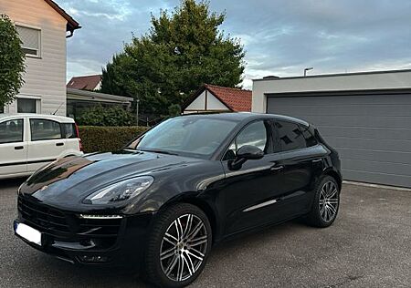 Porsche Macan GTS PDK