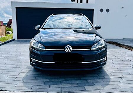 VW Golf Volkswagen 2.0 TDI SCR DSG UNITED Variant UNITED