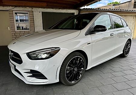 Mercedes-Benz B 250 e AMG AHK 19 AMG Junge Sterne Key e Sitze