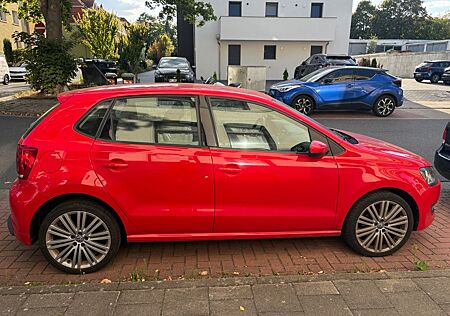 VW Polo Volkswagen 6R Highline 1,6 TDI | 105 PS | TÜV März