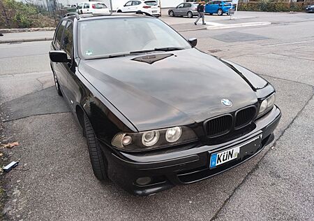 BMW 530i touring -