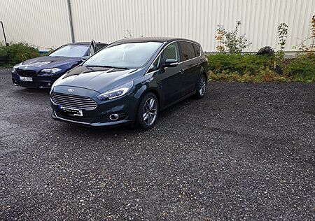Ford S-Max 2,0 TDCi 110kW 4x4 Titanium Titanium