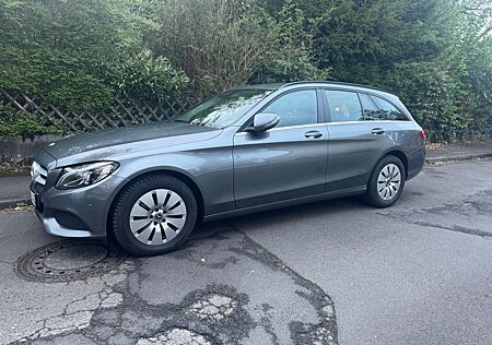 Mercedes-Benz C 200 d T Autom. -